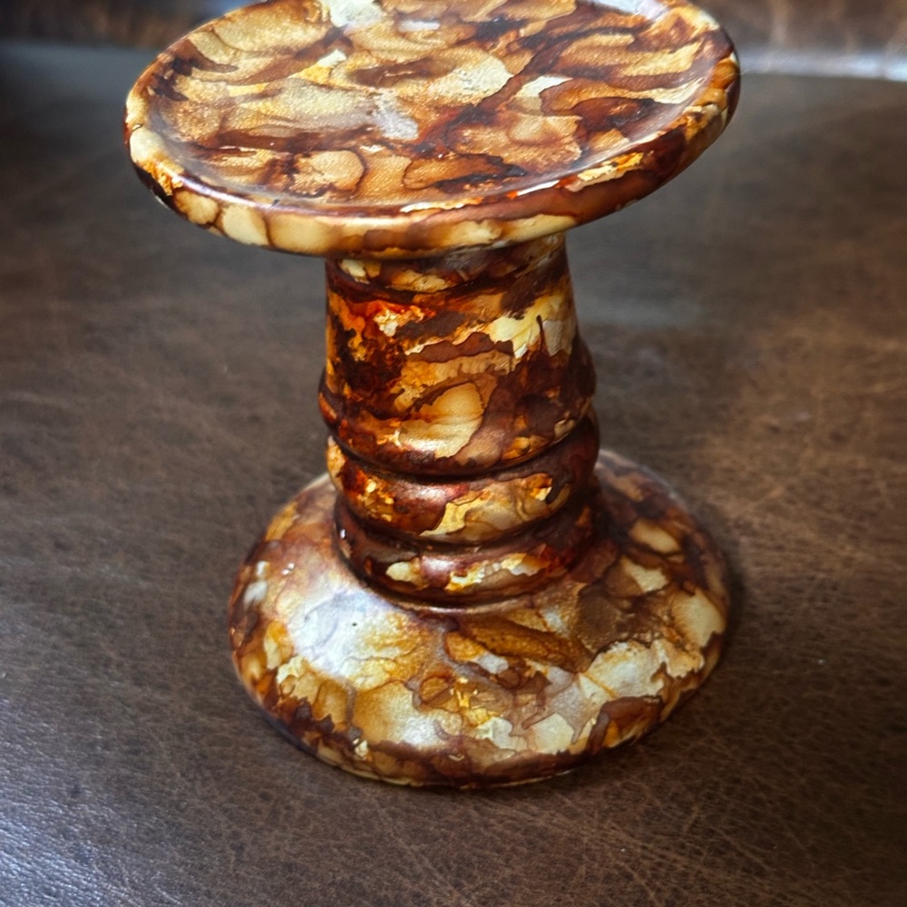 Hand crafted rustic Marble look ceramic Candle Holder shades of Brown - Picture 4 of 9